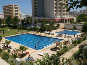  Apartamentos Jardins da Rocha  Портиман